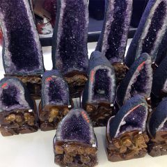 天然紫晶洞批发紫水晶洞摆件 紫水晶原石聚宝盆 随机发货