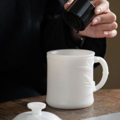 冰种玉瓷办公杯陶瓷带盖茶杯商用马克杯大容量水杯浮雕简约杯 节节高升