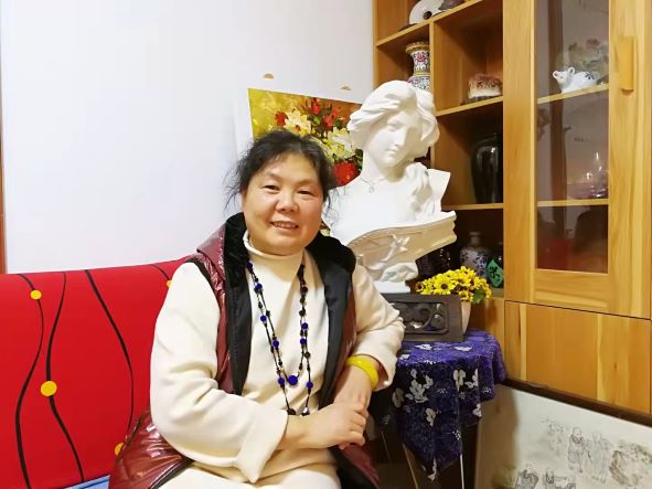 1635164655677714.jpg 陆月红形象照片0.jpg